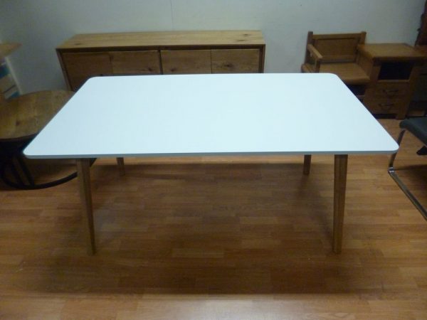 New Matt White & Solid Oak Retro Scandinavian Dining Table 1.6M *Furniture Store* - Image 4