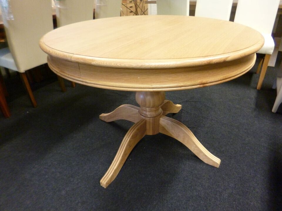 New Chunky Light Oak Round Extension Dining Table *Furniture Village