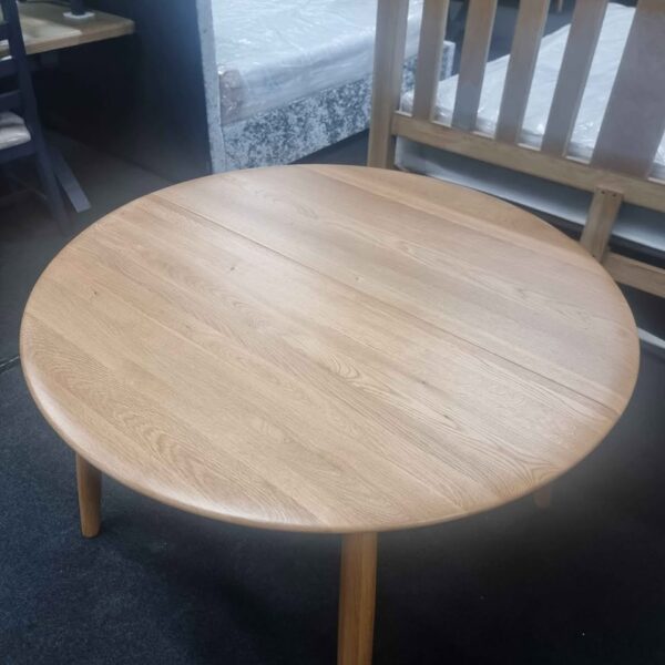 New Scandinavian Solid Oak Round Extending Dining Table *Furniture ...