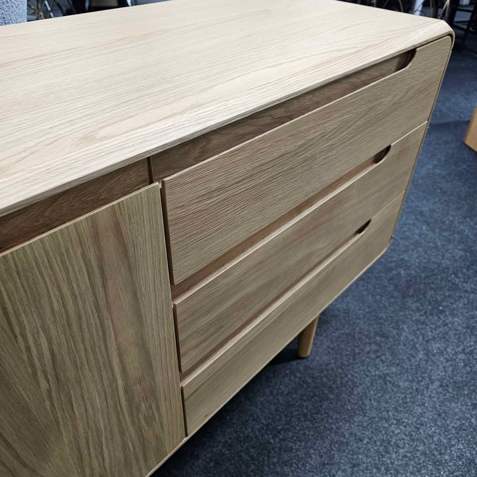 New Large Scandinavian Light Oak 2 Door 3 Drawer Sideboard *G Plan Winchester* - Image 5