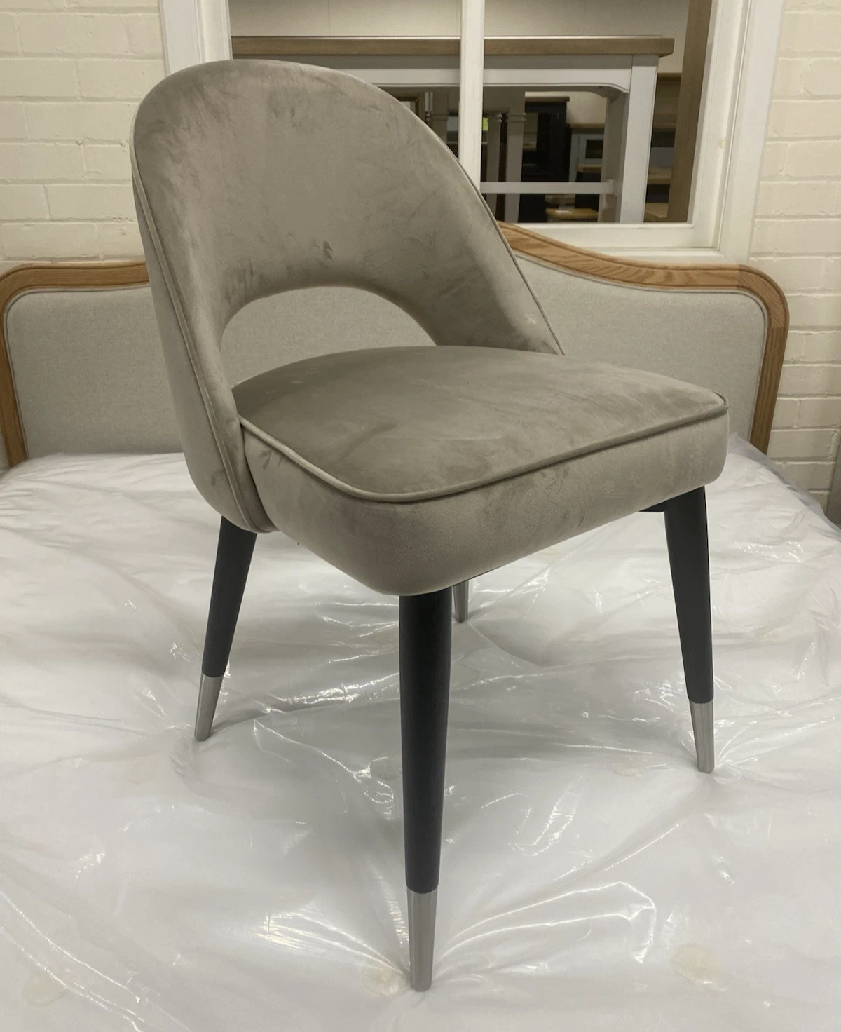 New 6 x Champagne Velvet Dining Chairs *Danetti Clover* - Image 2