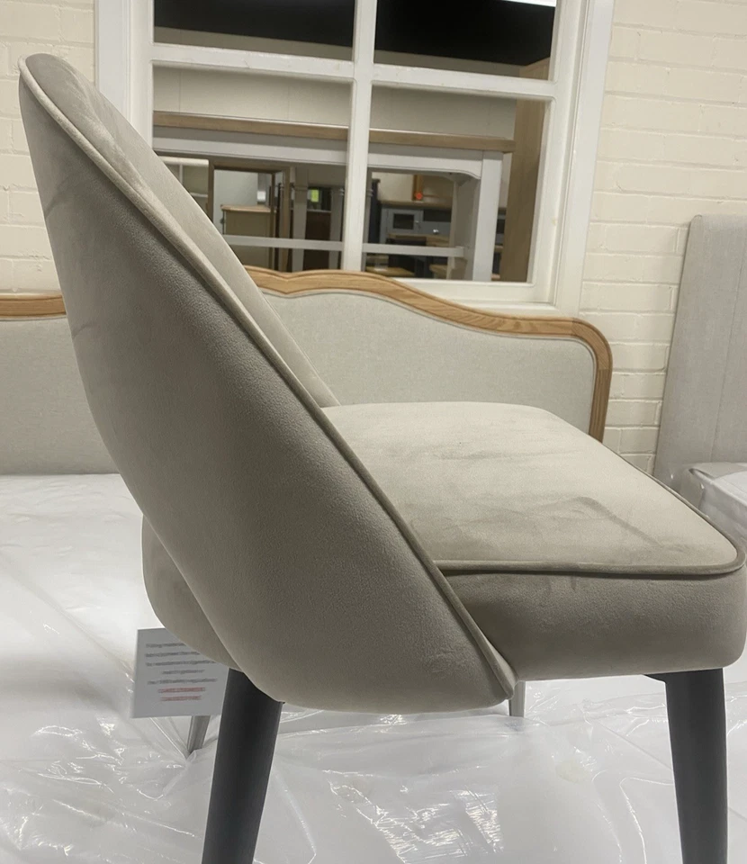 New 6 x Champagne Velvet Dining Chairs *Danetti Clover* - Image 5