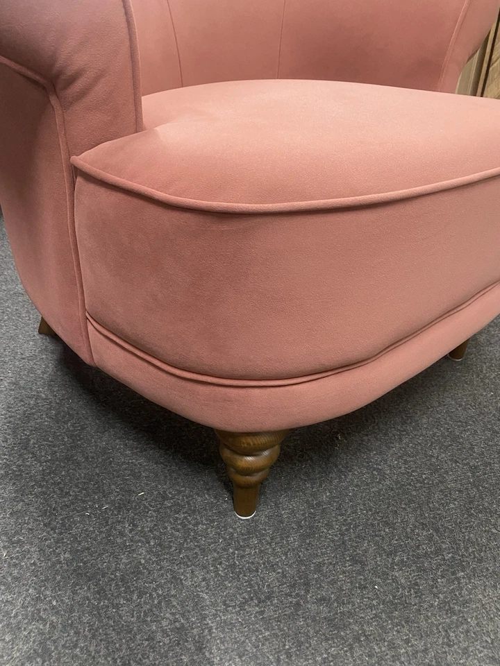New M&S Dusty Pink Joan Soft Velvet Contemporary Fabric Accent Chair - Image 4